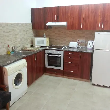 Zoe's Court Klorakas