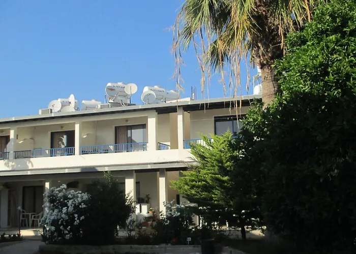 Zoe's Court Klorakas