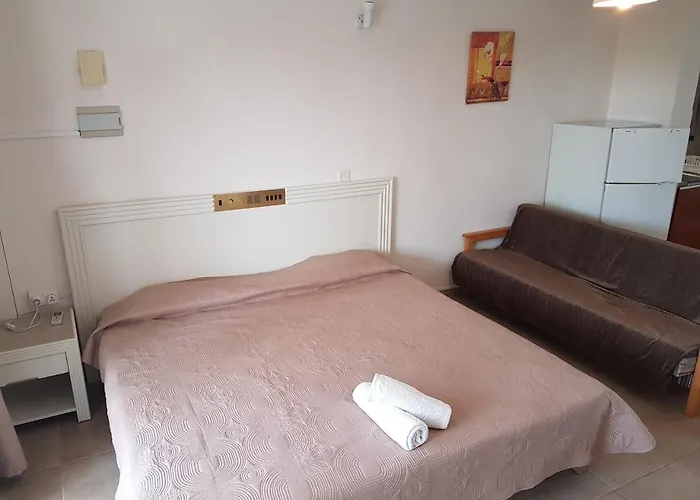 Lejlighedshotel Zoe's Court 3*