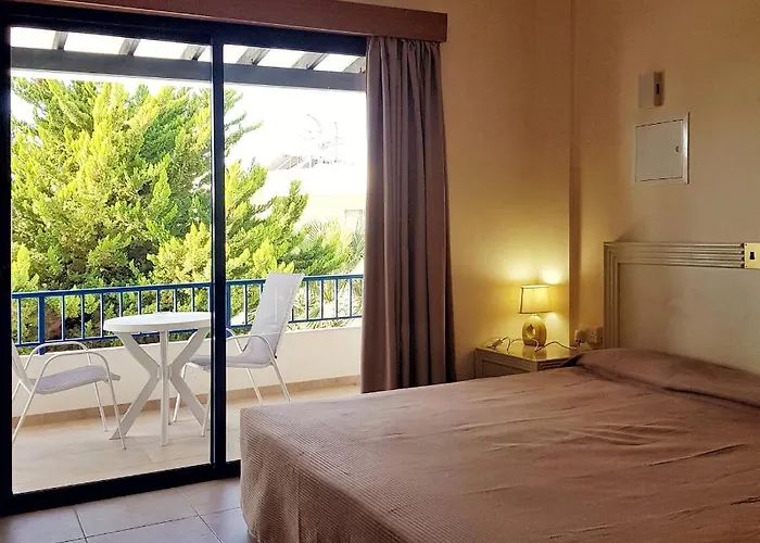 Lejlighedshotel Zoe's Court 3*