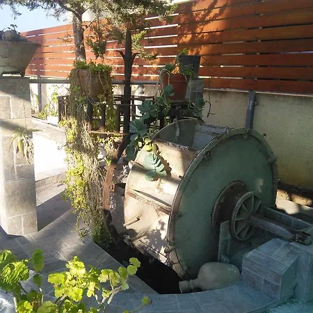 Zoe's Court Apartmanhotel 3*