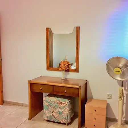 Zoe's Court Apartmanhotel 3*