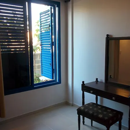 Zoe's Court 3* Hlóraka