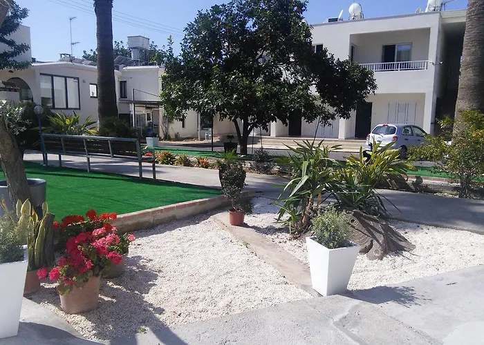 Zoe's Court 3* Хлоракас