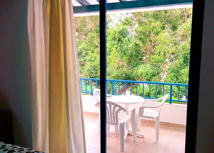 Zoe's Court 3* Klorakas